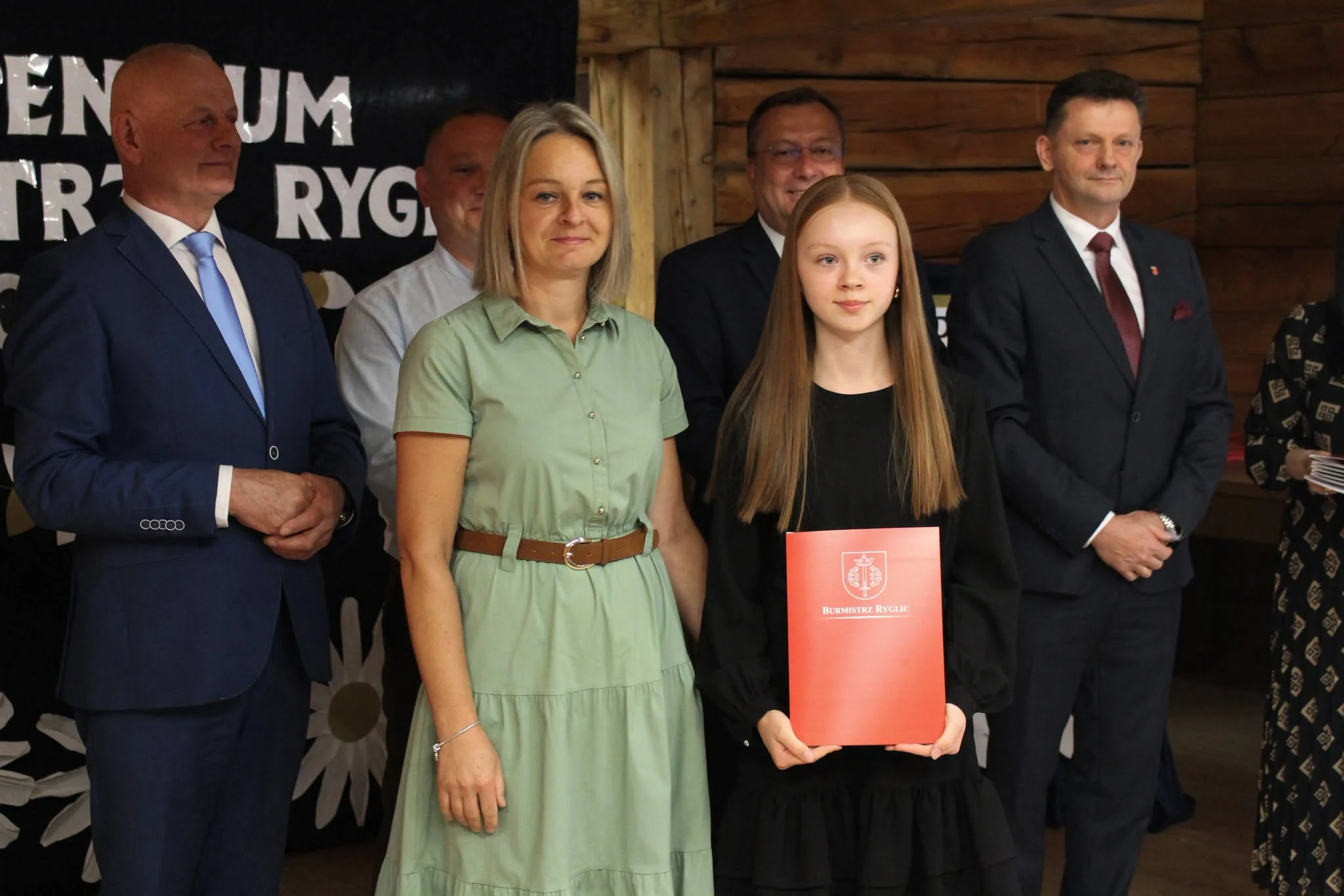 Gala Stypendialna w Ryglicach – nagrodzono najlepszych uczniów — zdjęcie 7