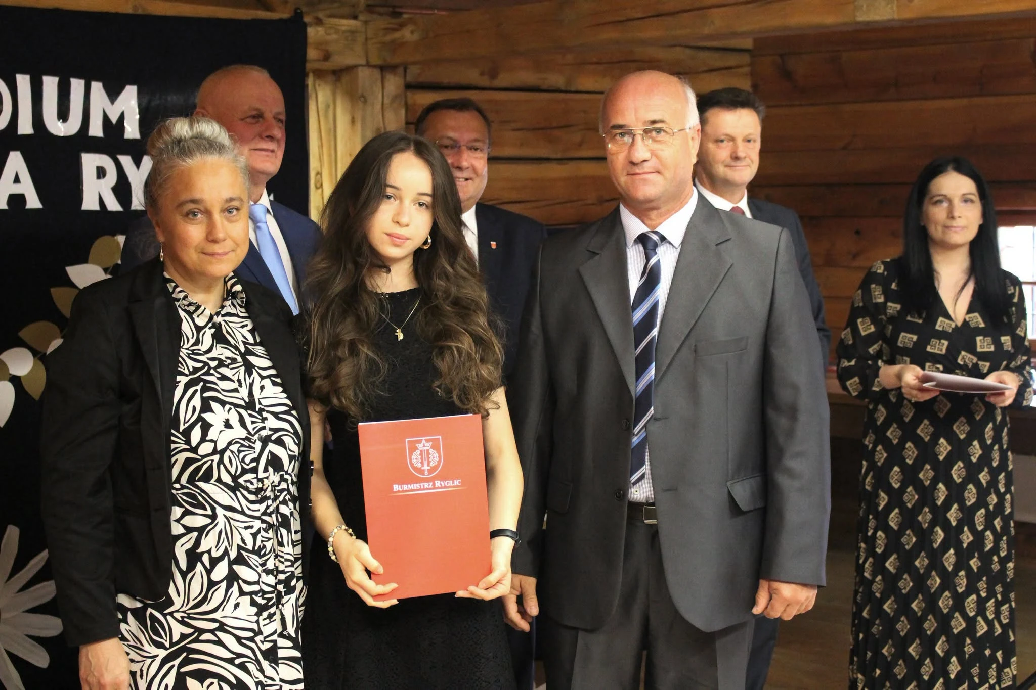Gala Stypendialna w Ryglicach – nagrodzono najlepszych uczniów — zdjęcie 12