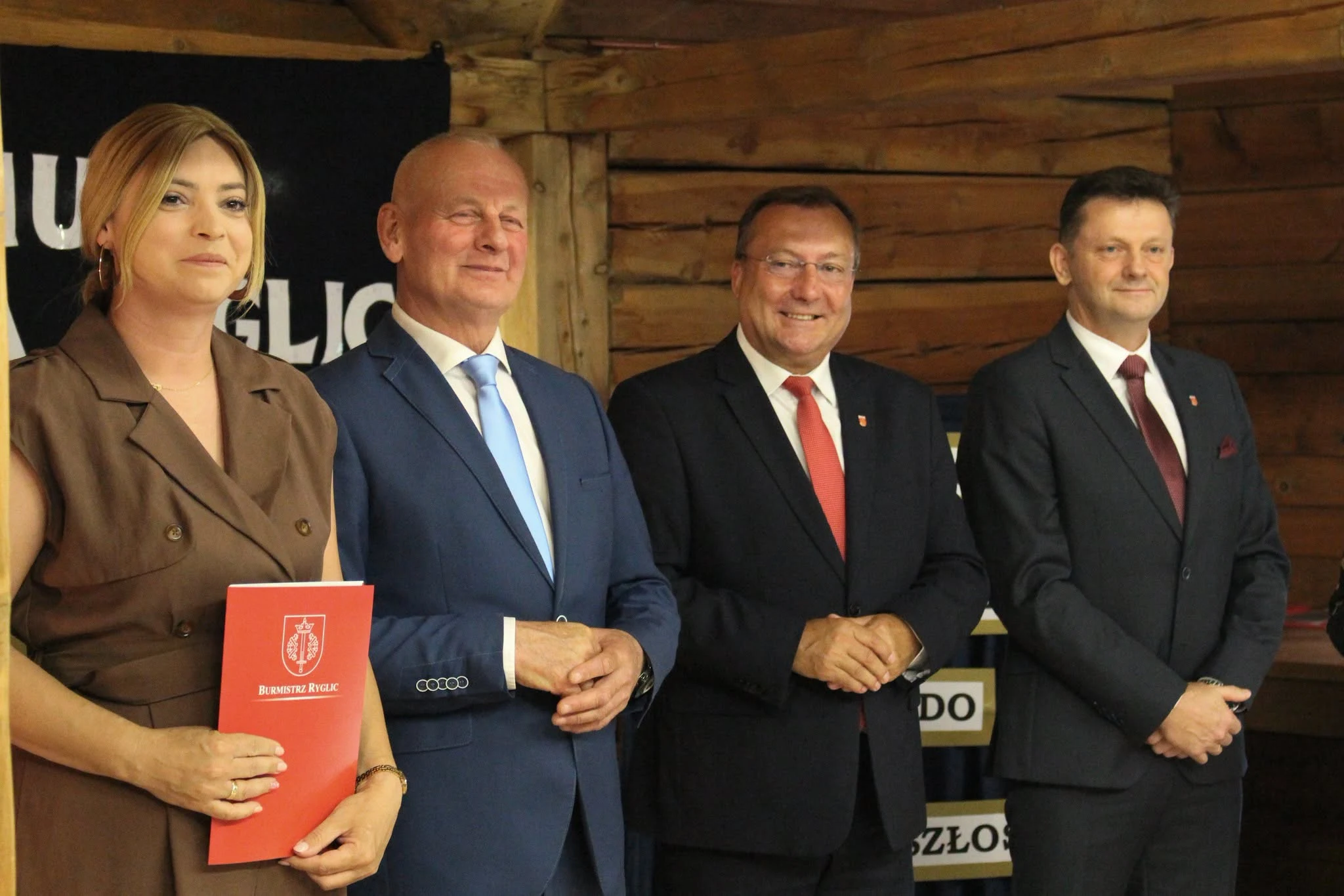 Gala Stypendialna w Ryglicach – nagrodzono najlepszych uczniów — zdjęcie 14