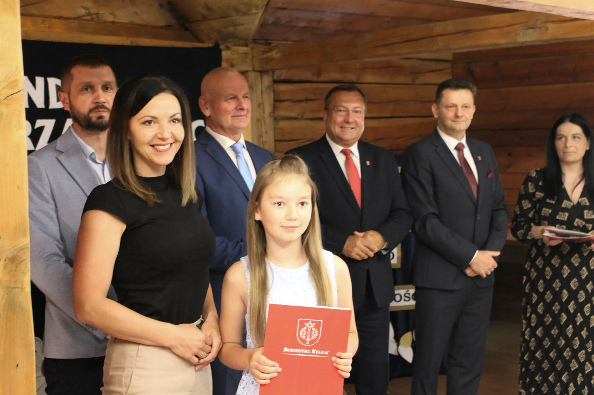 Gala Stypendialna w Ryglicach – nagrodzono najlepszych uczniów — zdjęcie 17