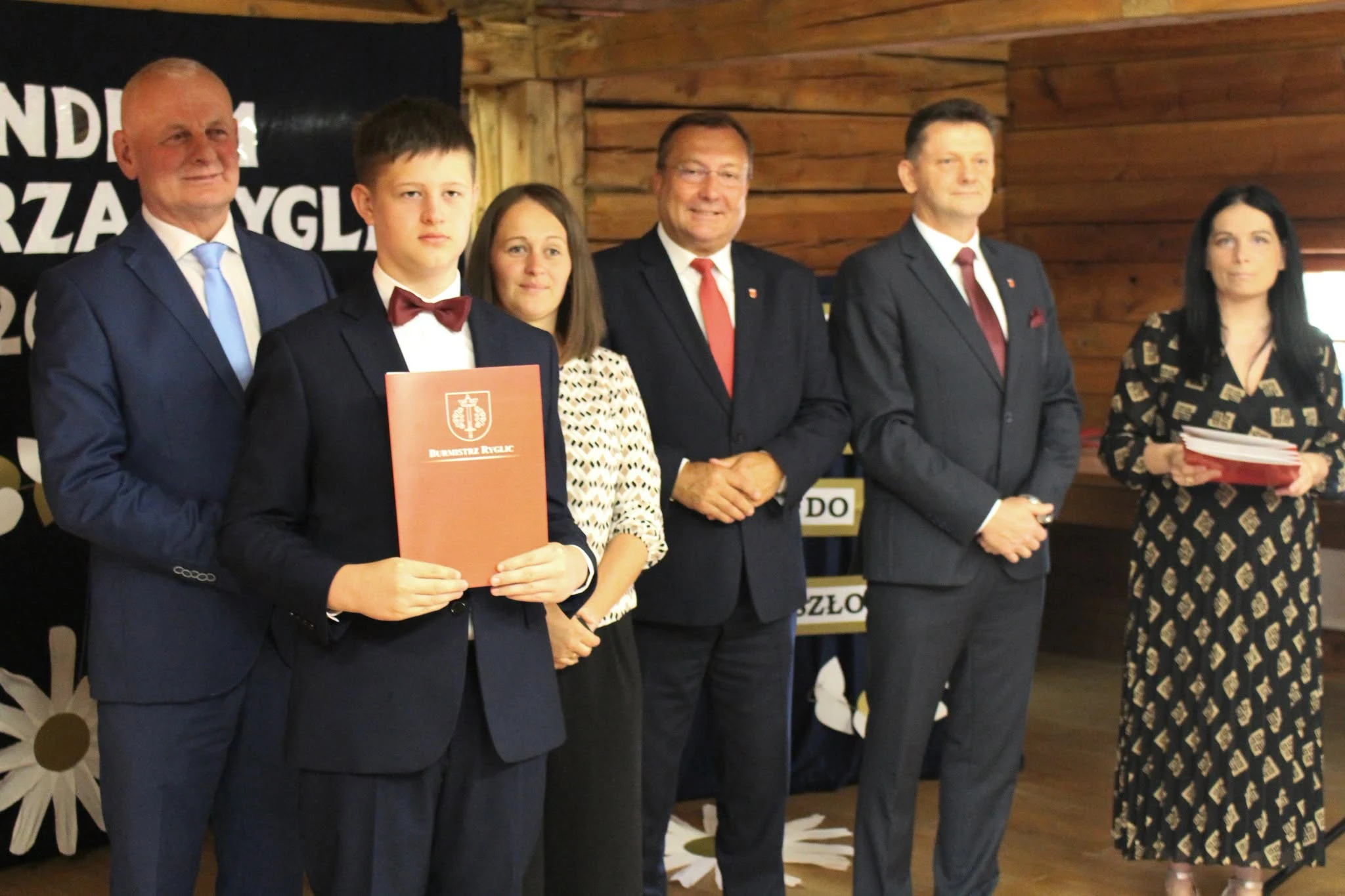Gala Stypendialna w Ryglicach – nagrodzono najlepszych uczniów — zdjęcie 20