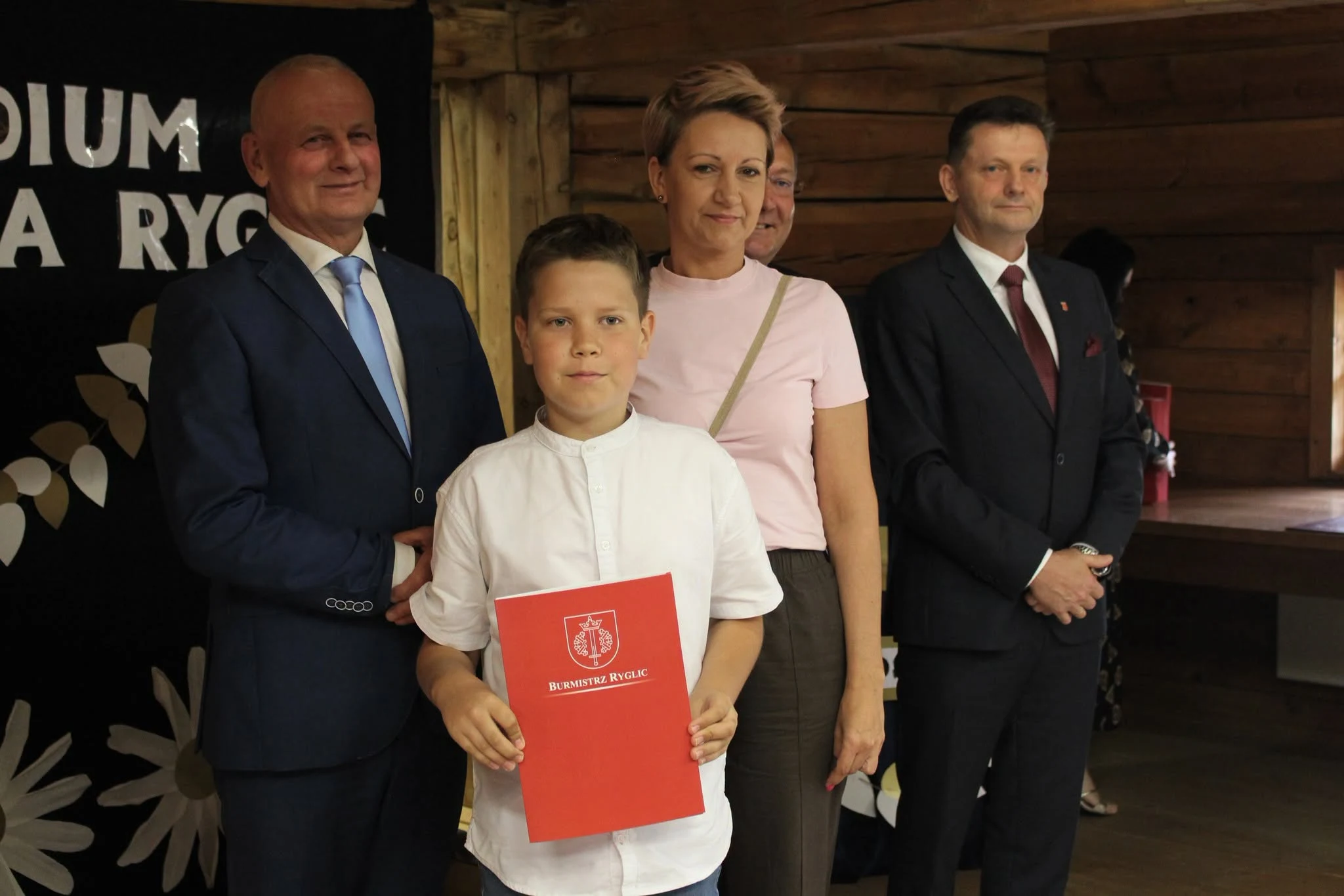 Gala Stypendialna w Ryglicach – nagrodzono najlepszych uczniów — zdjęcie 24