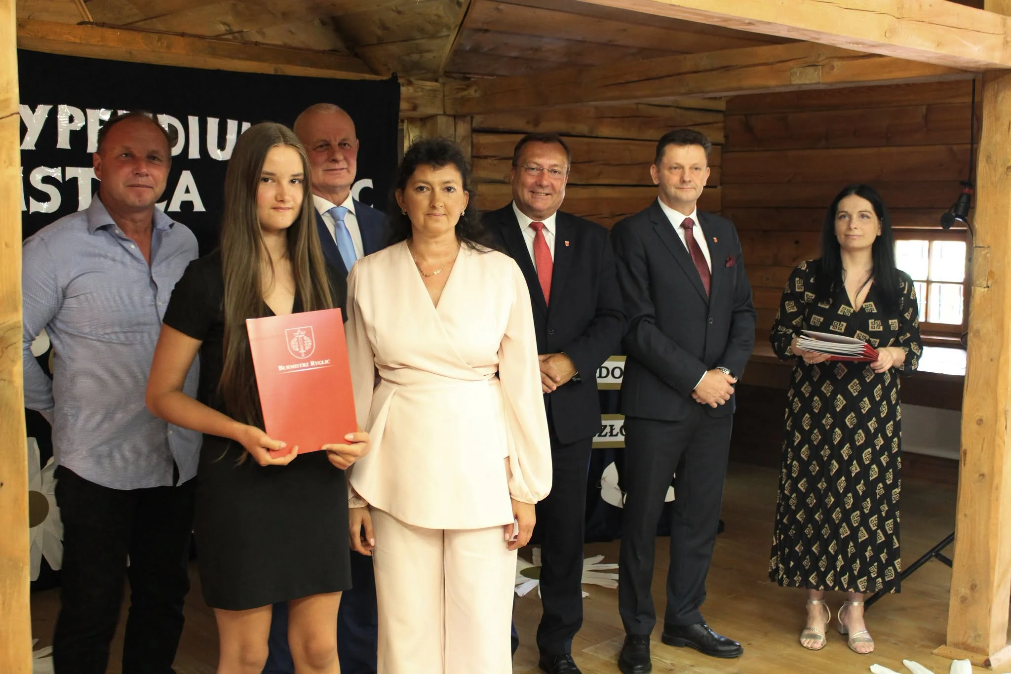 Gala Stypendialna w Ryglicach – nagrodzono najlepszych uczniów — zdjęcie 27