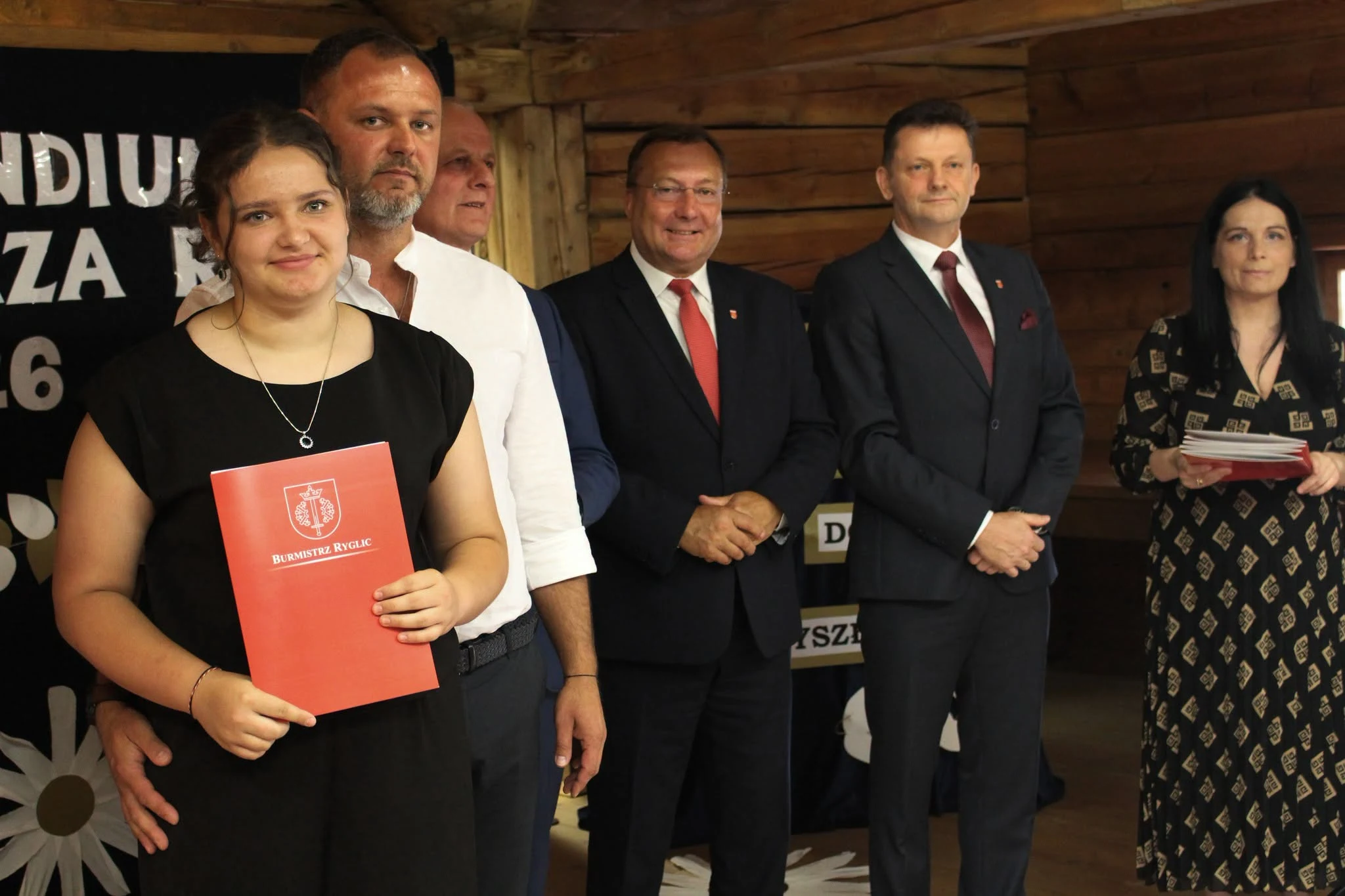 Gala Stypendialna w Ryglicach – nagrodzono najlepszych uczniów — zdjęcie 28