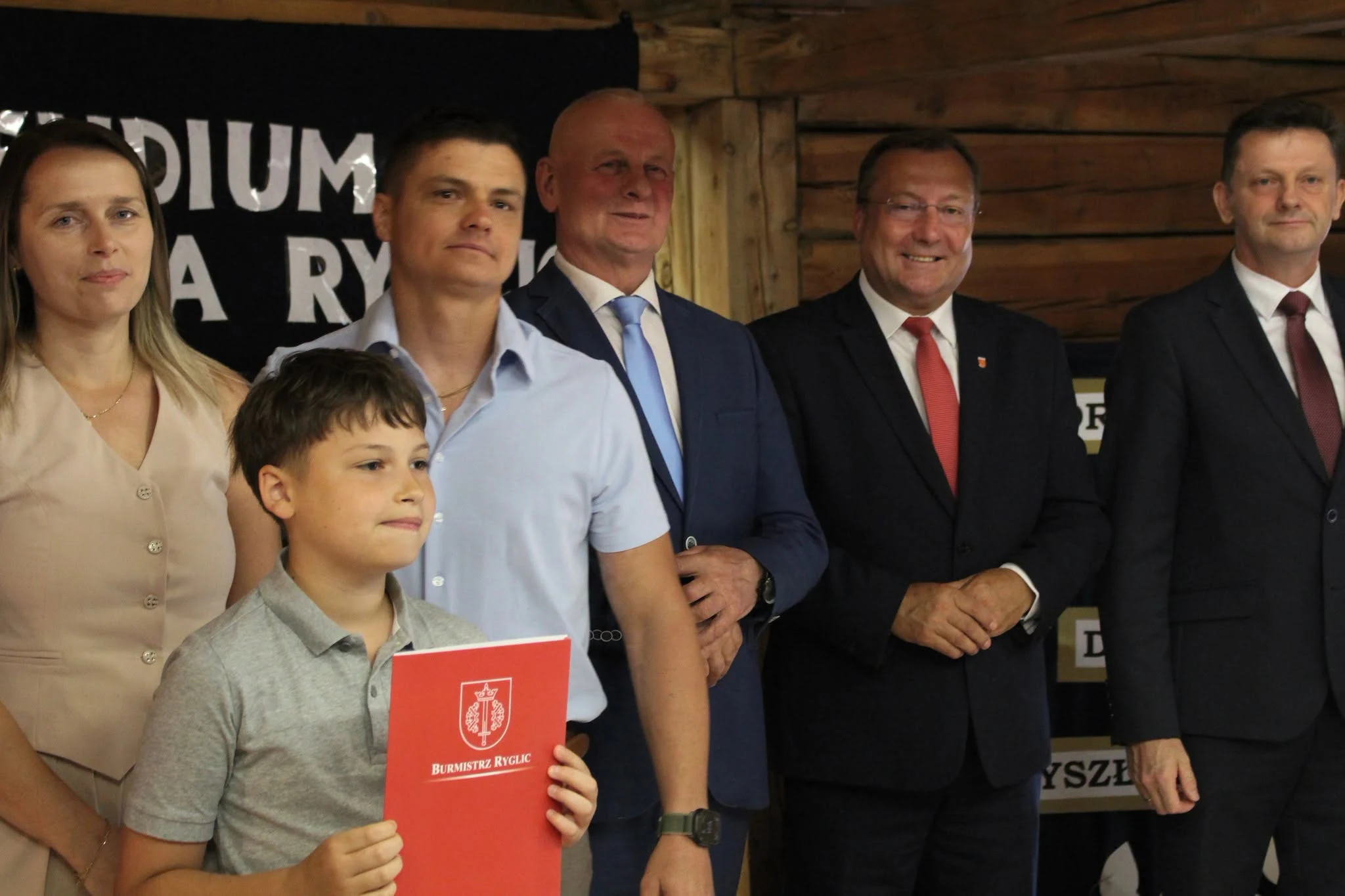 Gala Stypendialna w Ryglicach – nagrodzono najlepszych uczniów — zdjęcie 31