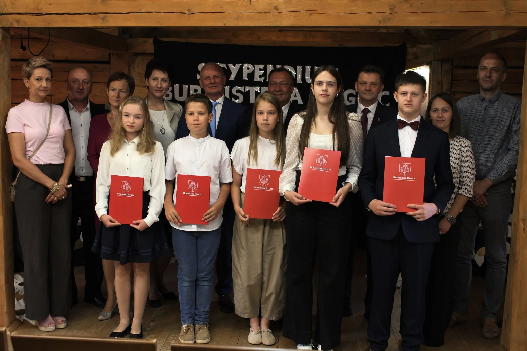 Gala Stypendialna w Ryglicach – nagrodzono najlepszych uczniów — zdjęcie 38
